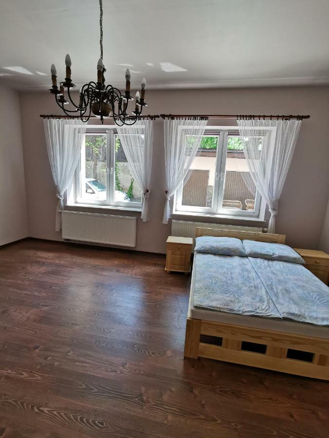 Apartament Rodzinny โนวือตาร์ก ภายนอก รูปภาพ